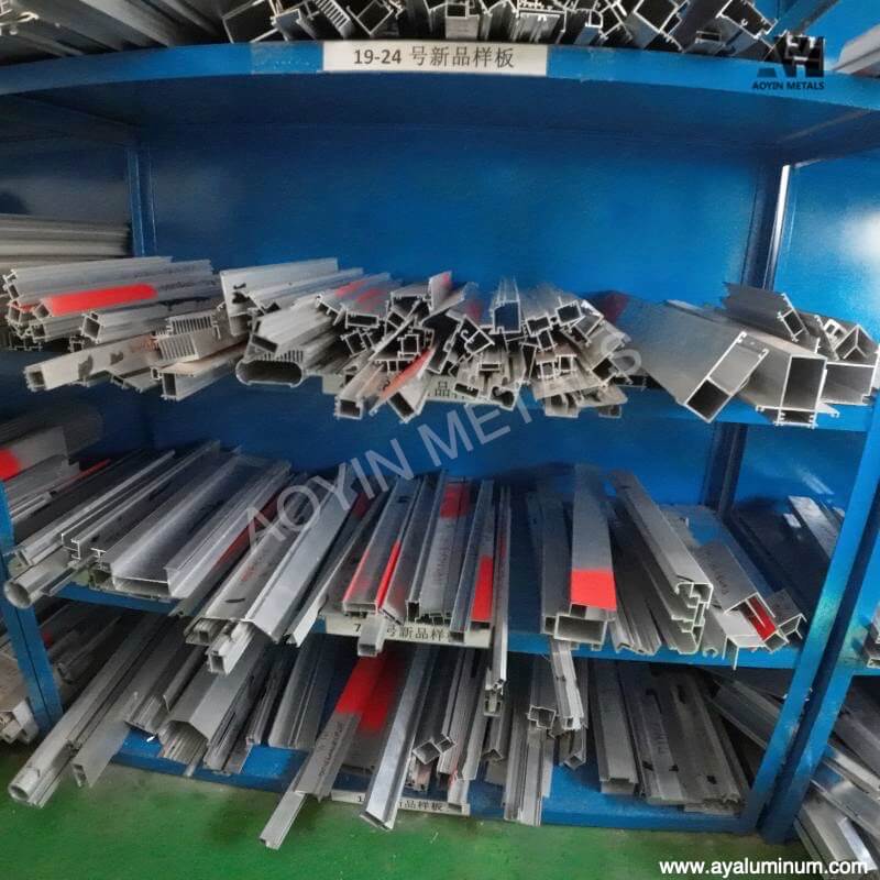 Aluminum guide rail extrusion profile